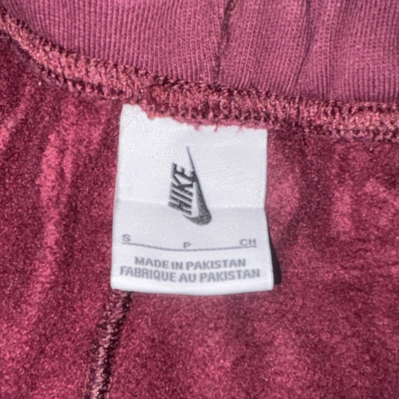 Nike Maroon Jogger Sweatpants - Picture 3 of 6